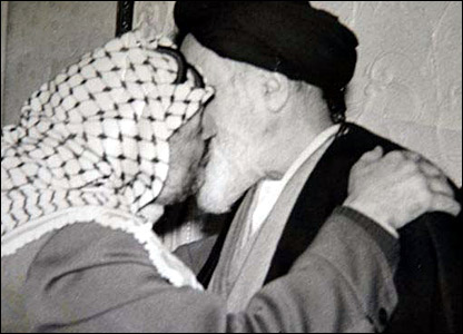 Description: C:\Users\Francisco\Desktop\Transfer\web\hir\iraniraq\plo-iran2_files\khomeini_arafat2.jpg