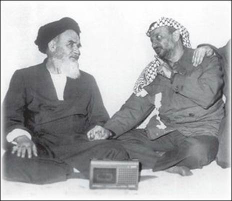 http://www.hirhome.com/iraniraq/plo-iran2_files/arafat%20khomeini%203.jpg